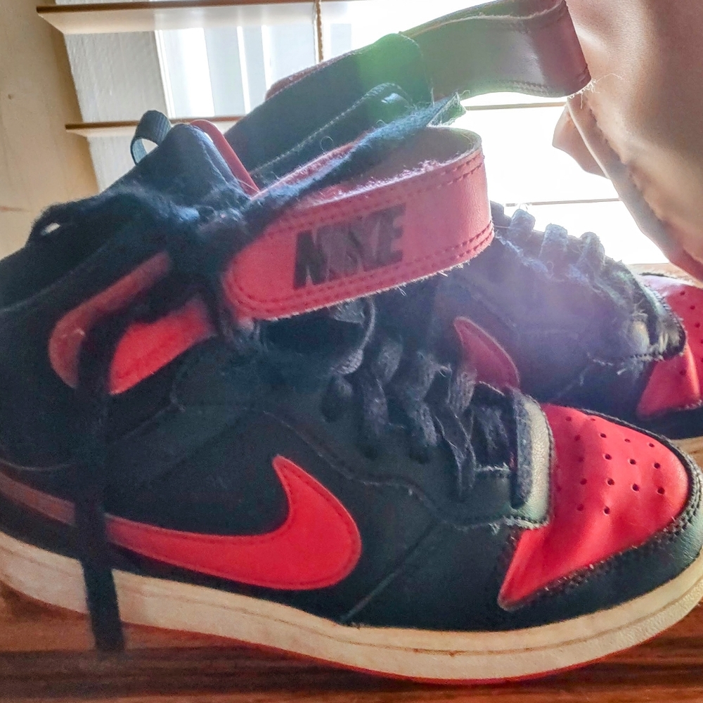 Nike Court Borough 2